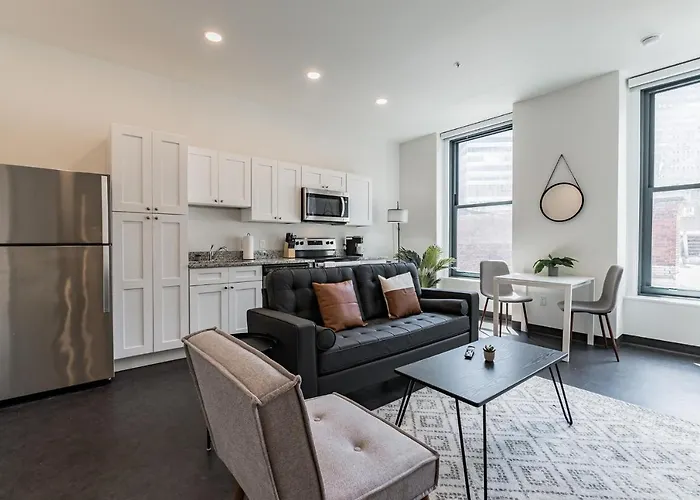 Frontdesk 209 9th St Apts Cultural Dist
