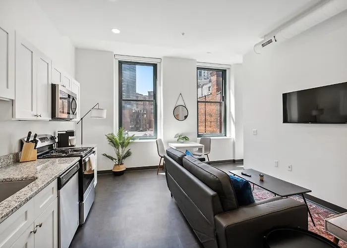 Frontdesk 209 9th St Apts Cultural Dist